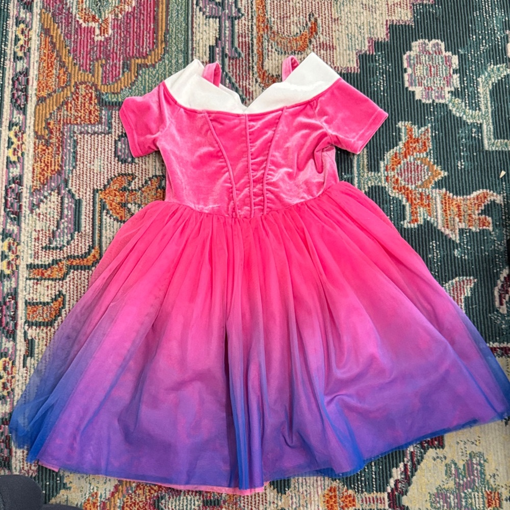 Taylor Joelle velvet Aurora dress size 10